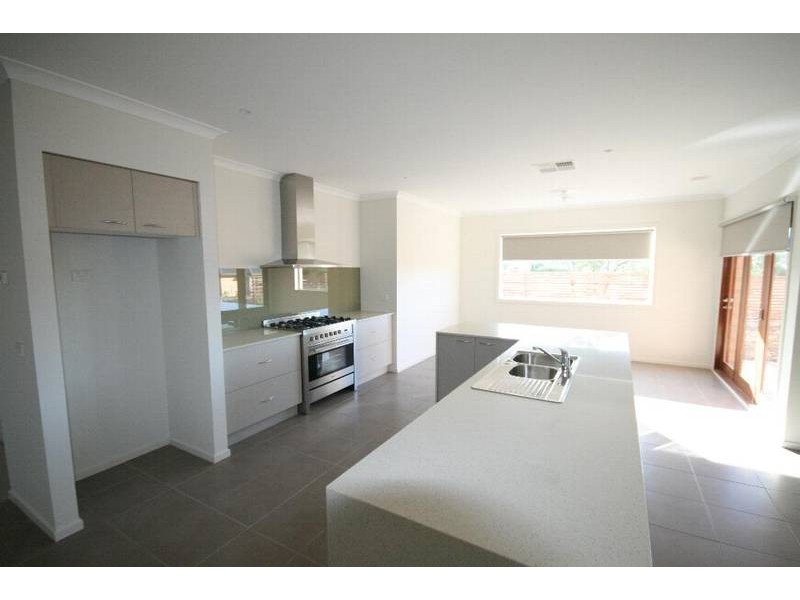 25 Enfield Drive, Torquay VIC 3228