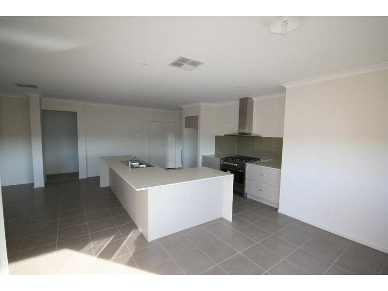 25 Enfield Drive, Torquay VIC 3228