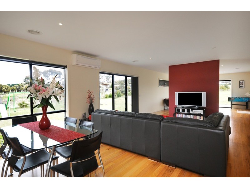 1 Frog Hollow Drive, Torquay VIC 3228