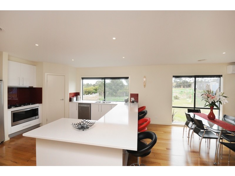 1 Frog Hollow Drive, Torquay VIC 3228