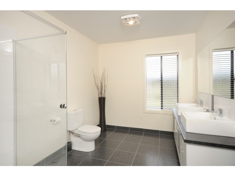 1 Frog Hollow Drive, Torquay VIC 3228