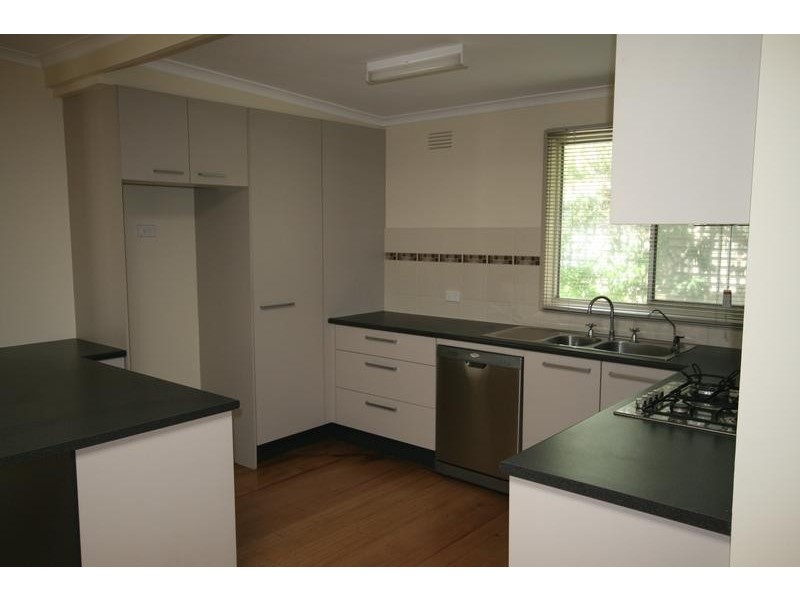 3 Kinloch Ave, Jan Juc VIC 3228