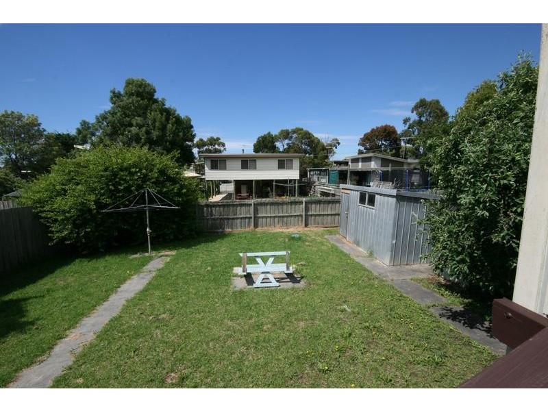 3 Kinloch Ave, Jan Juc VIC 3228
