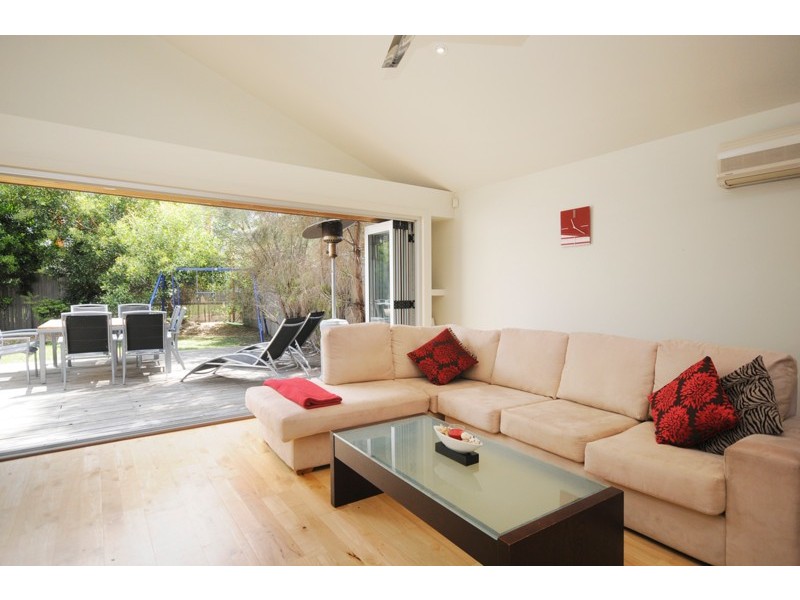 40 Loch Lomond Crescent, Torquay VIC 3228