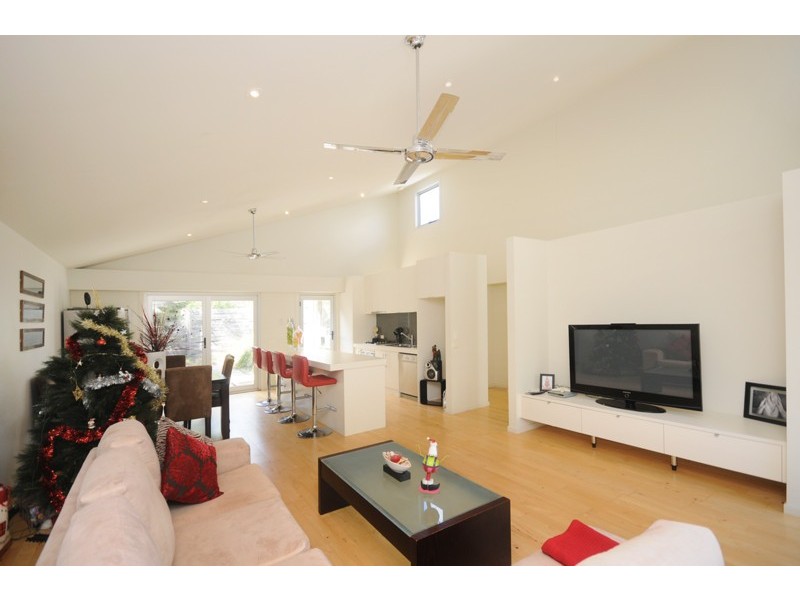 40 Loch Lomond Crescent, Torquay VIC 3228