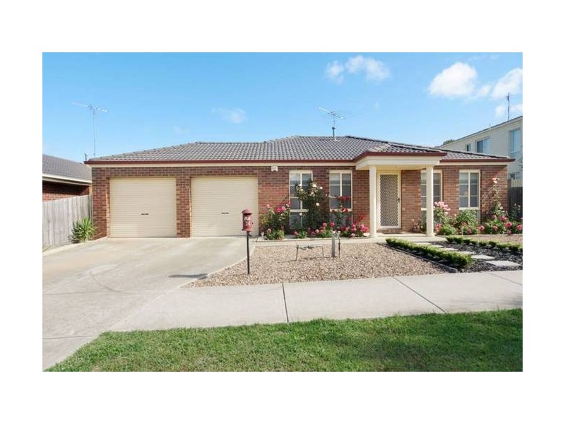 34 Pomora Ave, Torquay VIC 3228
