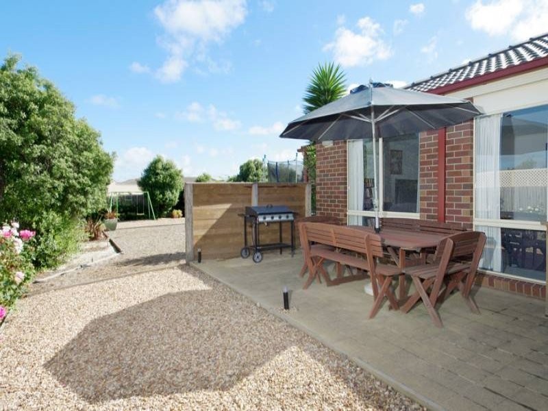34 Pomora Ave, Torquay VIC 3228