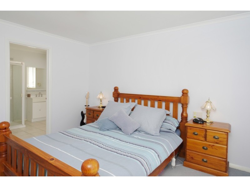 34 Pomora Ave, Torquay VIC 3228