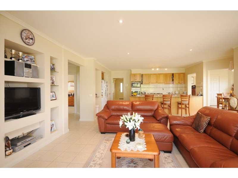 7 Conside Crescent, Torquay VIC 3228