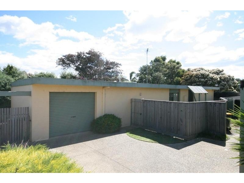 2/29 Grange Crescent, Torquay VIC 3228