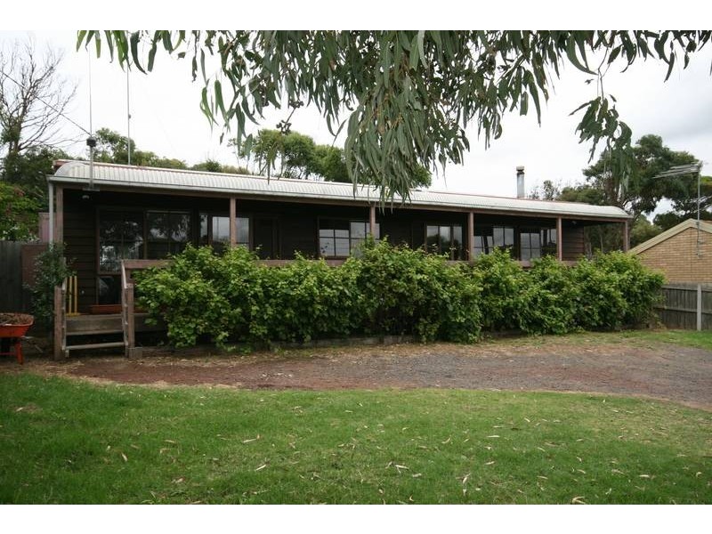 19 Troon Ave, Jan Juc VIC 3228