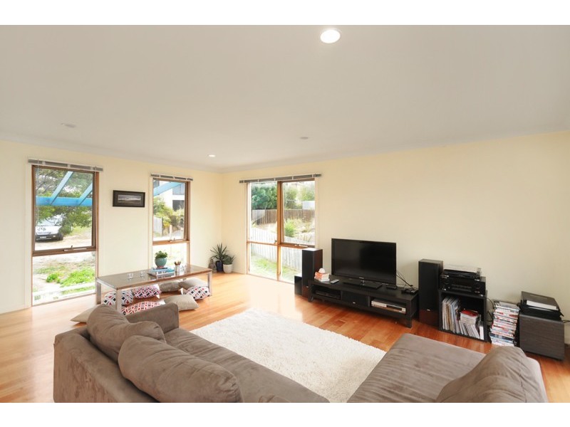 18 Ozan Crescent, Jan Juc VIC 3228