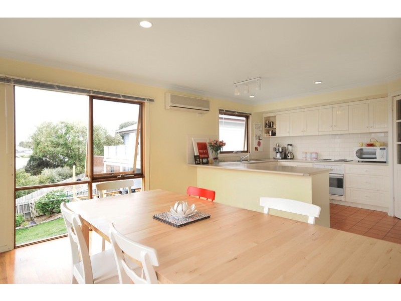 18 Ozan Crescent, Jan Juc VIC 3228