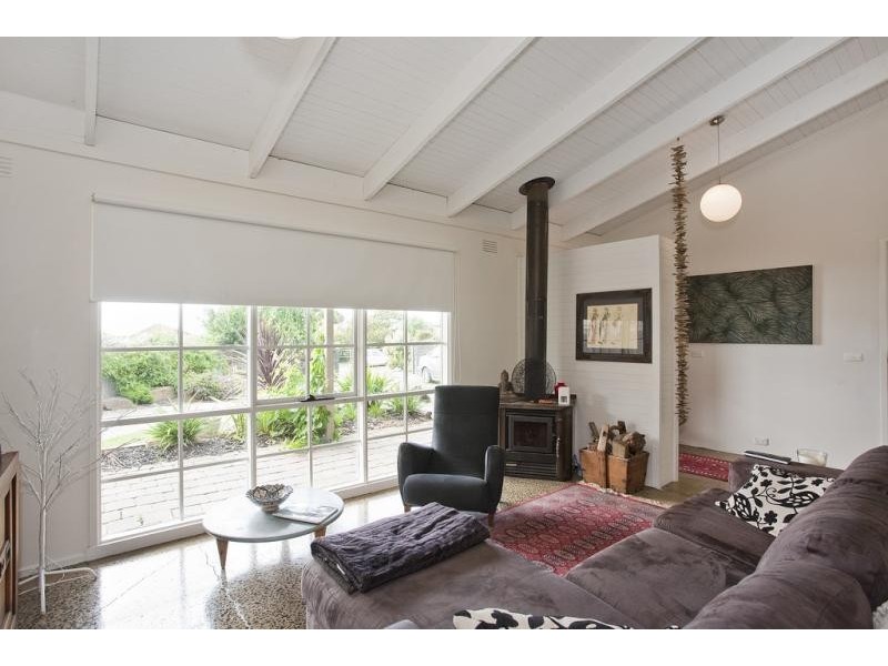 8 Nestor Crt, Torquay VIC 3228