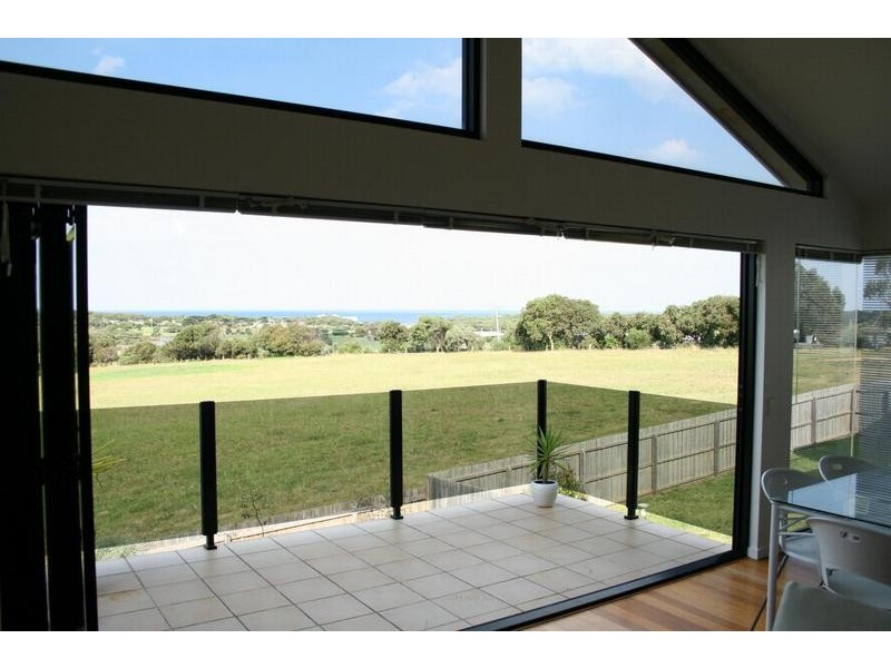 8 Millennium Way, Torquay VIC 3228