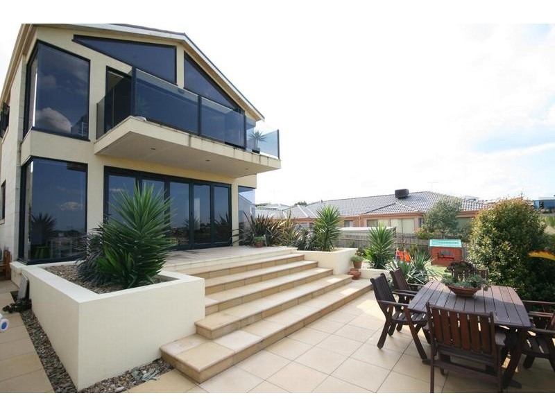 8 Millennium Way, Torquay VIC 3228