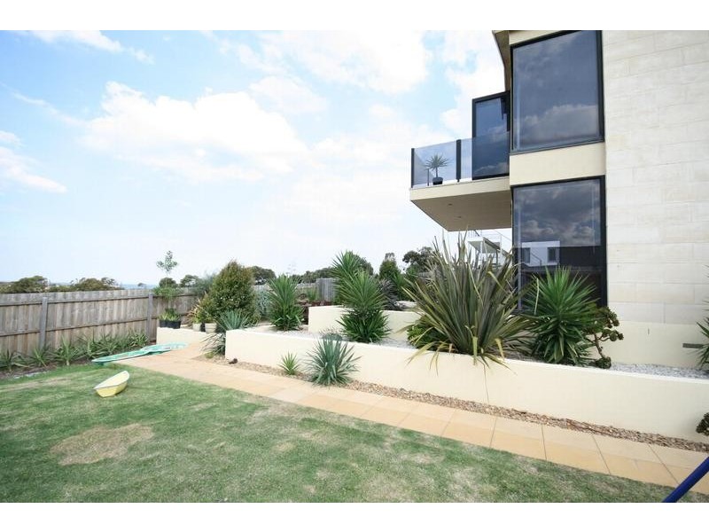 8 Millennium Way, Torquay VIC 3228