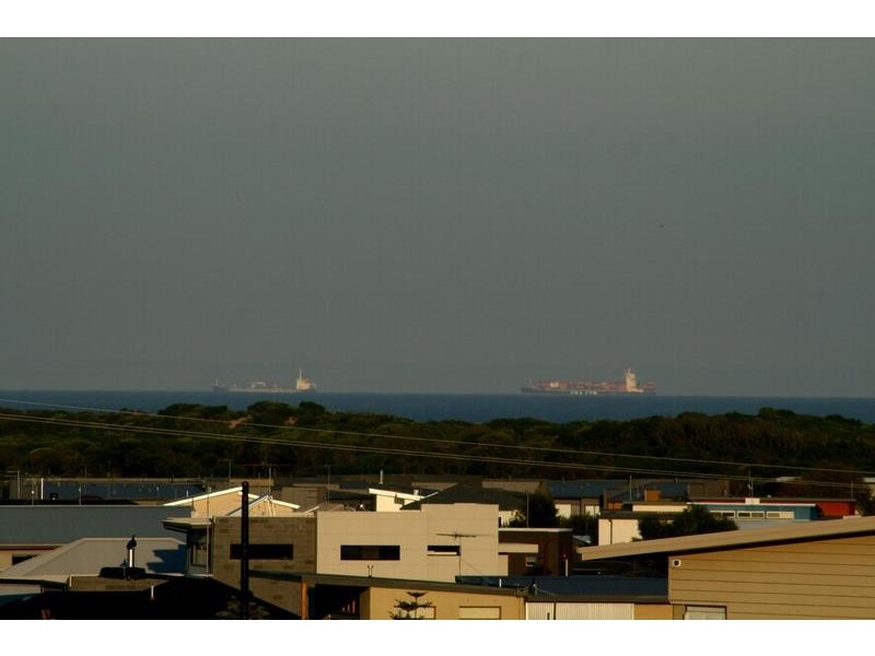 16 Centreside Drive, Torquay VIC 3228