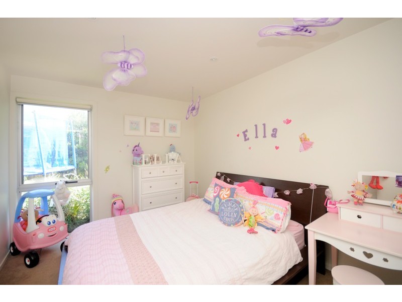 40 Loch Lomond Crescent, Torquay VIC 3228