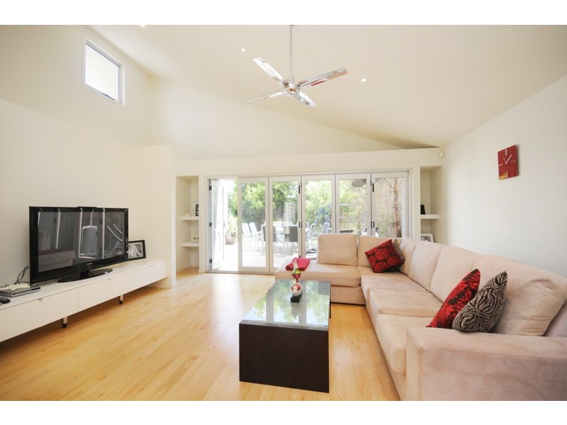 40 Loch Lomond Crescent, Torquay VIC 3228