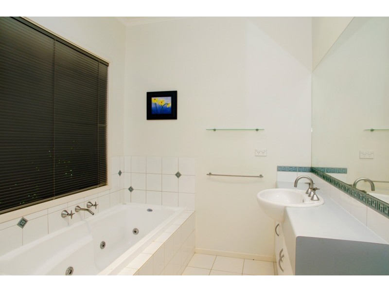 9 Tasman Court, Torquay VIC 3228