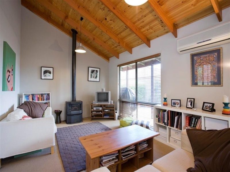 2/17 Sandhurst Cres, Jan Juc VIC 3228