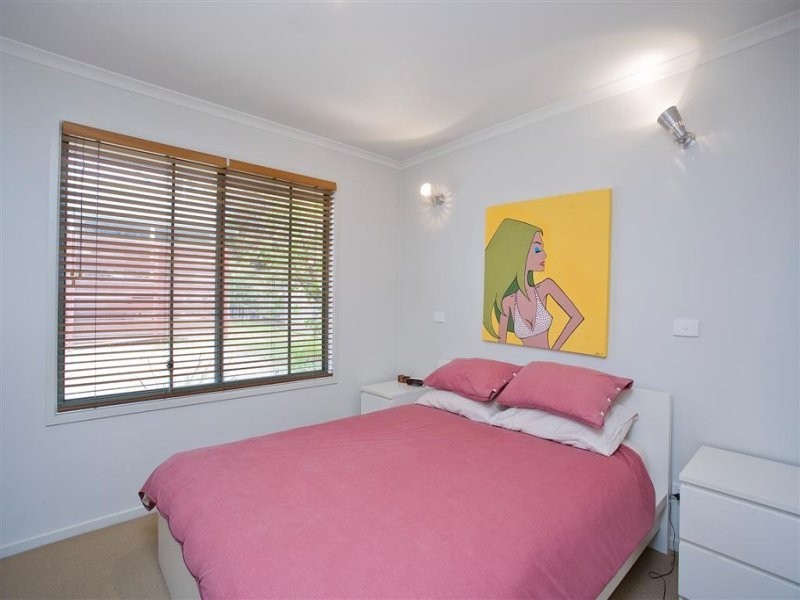 2/17 Sandhurst Cres, Jan Juc VIC 3228