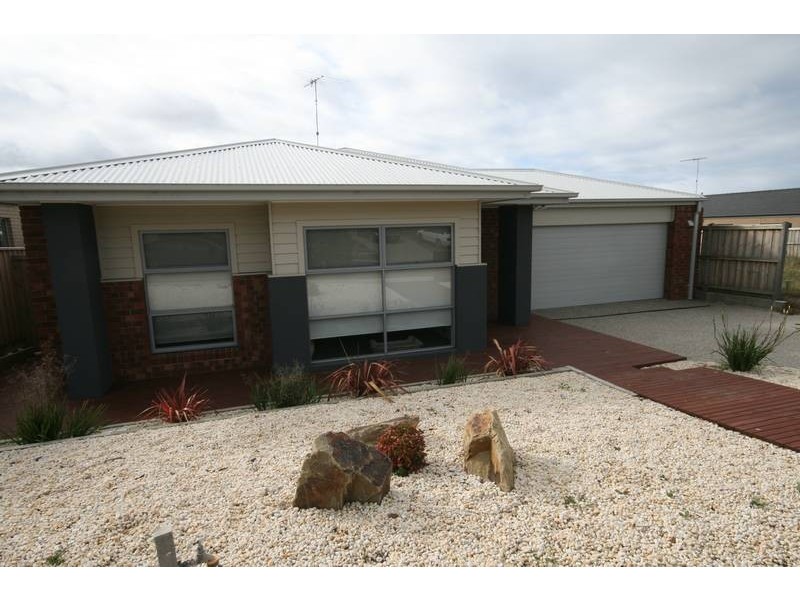 44 Shorebreak Street, Torquay VIC 3228