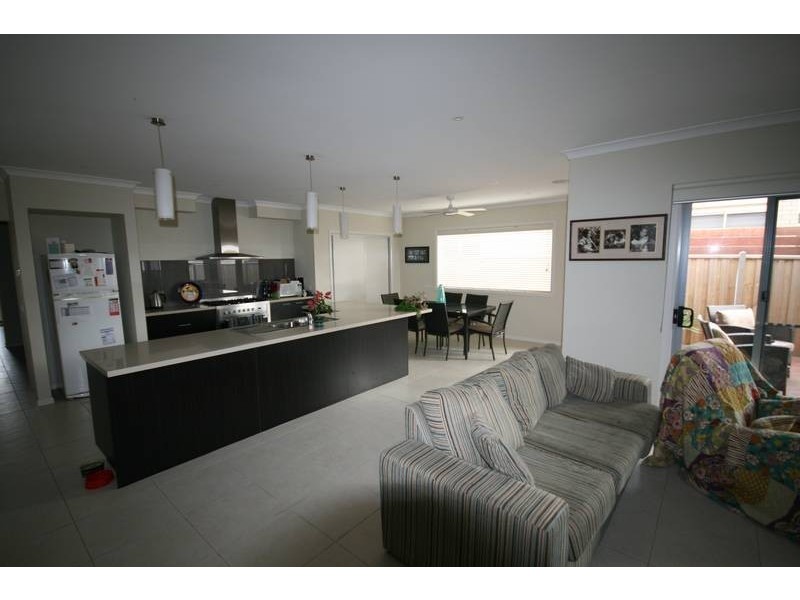 44 Shorebreak Street, Torquay VIC 3228