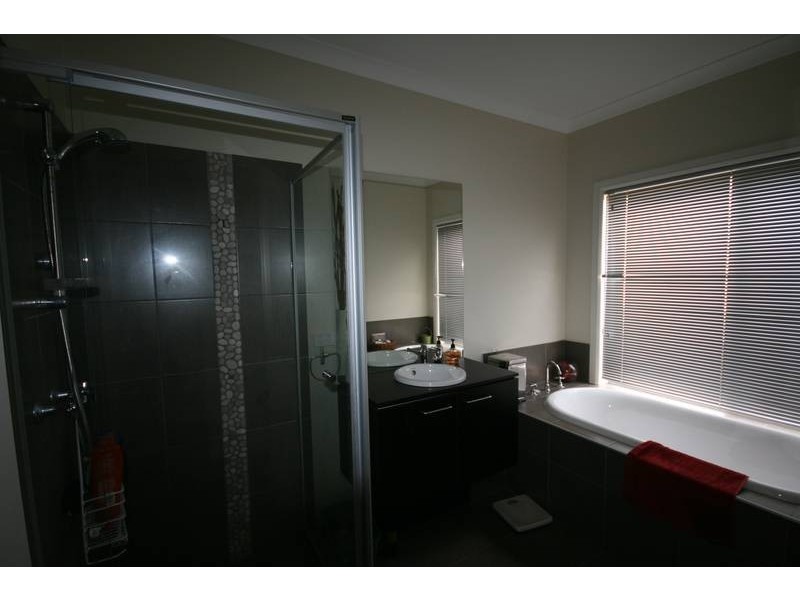 44 Shorebreak Street, Torquay VIC 3228