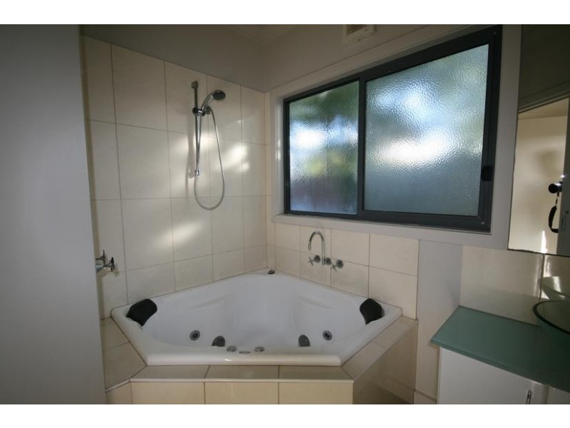 2/20 Munday Street, Torquay VIC 3228