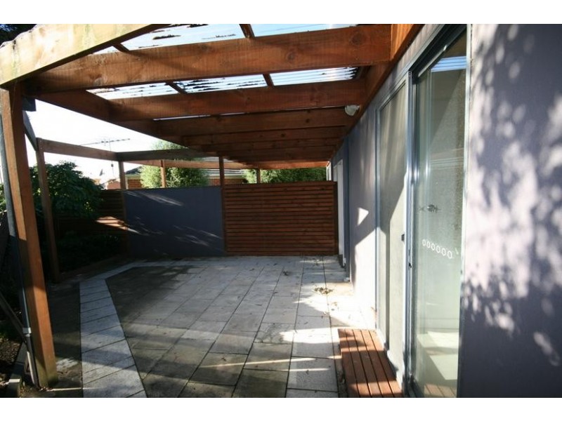 2/20 Munday Street, Torquay VIC 3228