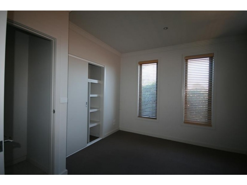 2/20 Munday Street, Torquay VIC 3228