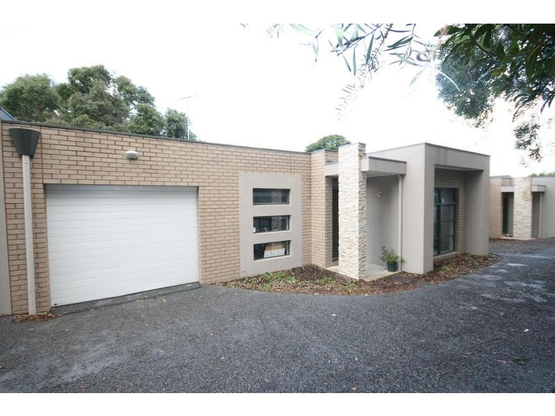 3/32 Spring Street, Torquay VIC 3228