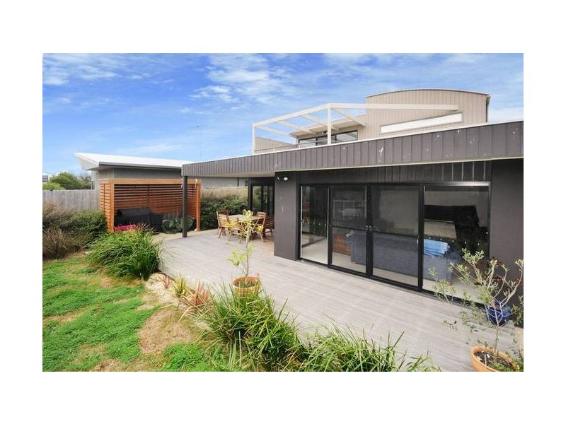 44 Loch Lomond Crescent, Torquay VIC 3228