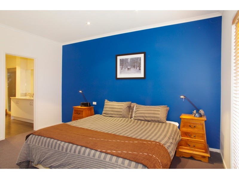 9 Tasman Court, Torquay VIC 3228