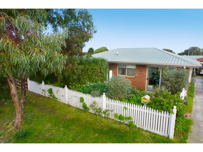 1/25 Riverside Drive, Torquay VIC 3228