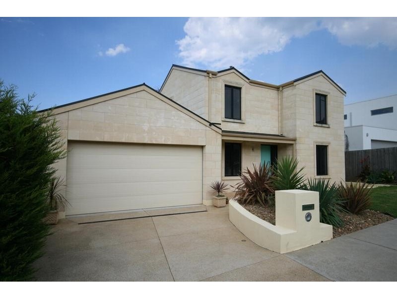 8 Millennium Way, Torquay VIC 3228