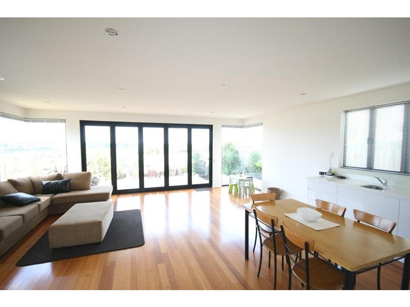 8 Millennium Way, Torquay VIC 3228