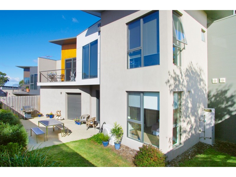 2/13 Seaview Rise, Jan Juc VIC 3228