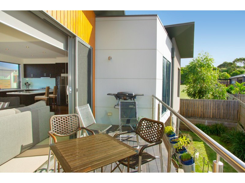 2/13 Seaview Rise, Jan Juc VIC 3228