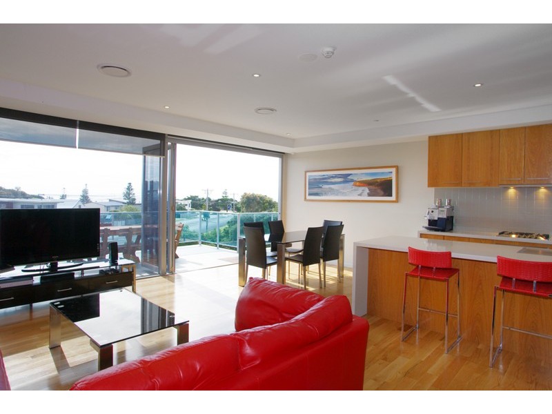 11/7 Bell Steet, Torquay VIC 3228