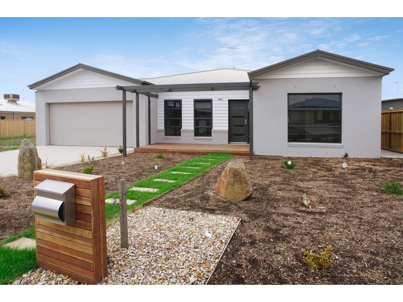 7 Centreside Drive, Torquay VIC 3228
