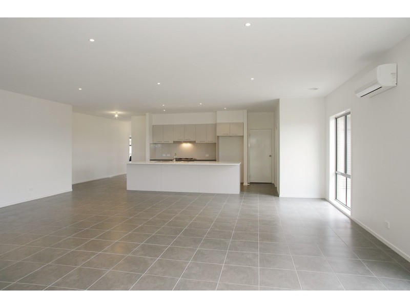 7 Centreside Drive, Torquay VIC 3228