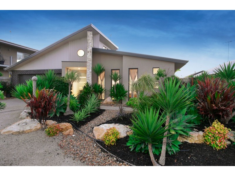 11 Rippleside Drive, Torquay VIC 3228