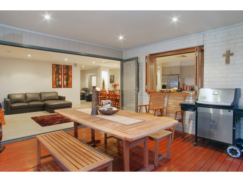 11 Rippleside Drive, Torquay VIC 3228