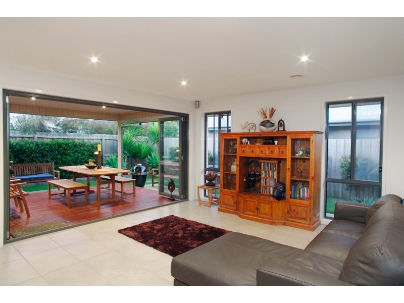 11 Rippleside Drive, Torquay VIC 3228