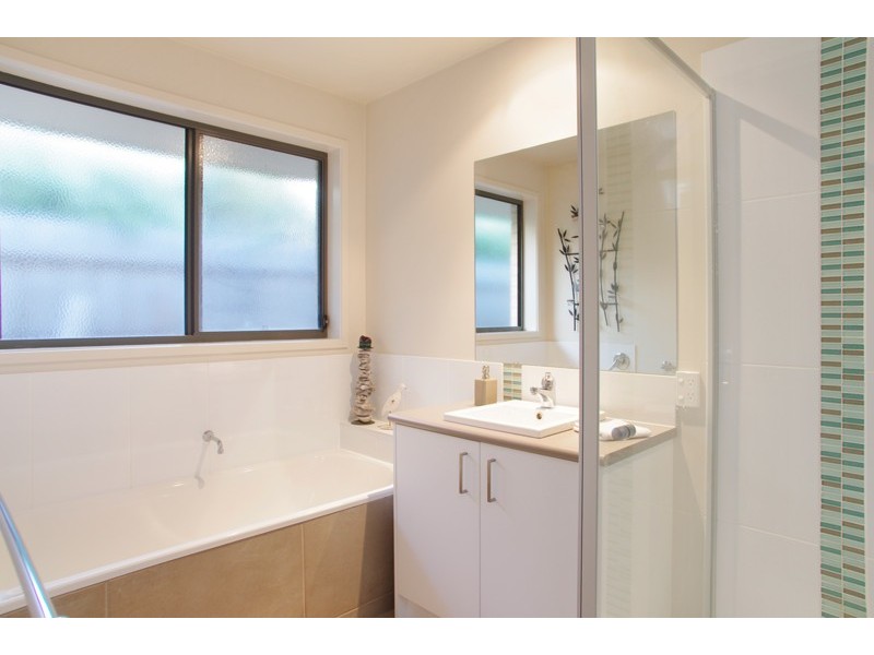 11 Rippleside Drive, Torquay VIC 3228