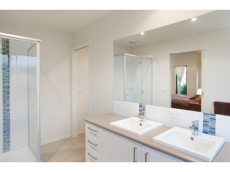 11 Rippleside Drive, Torquay VIC 3228