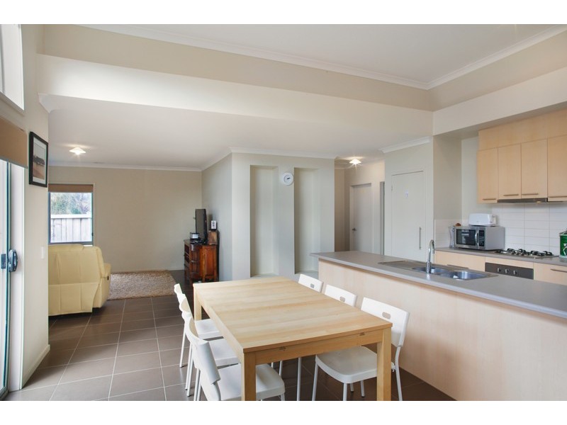 4 Rippleside Drive, Torquay VIC 3228